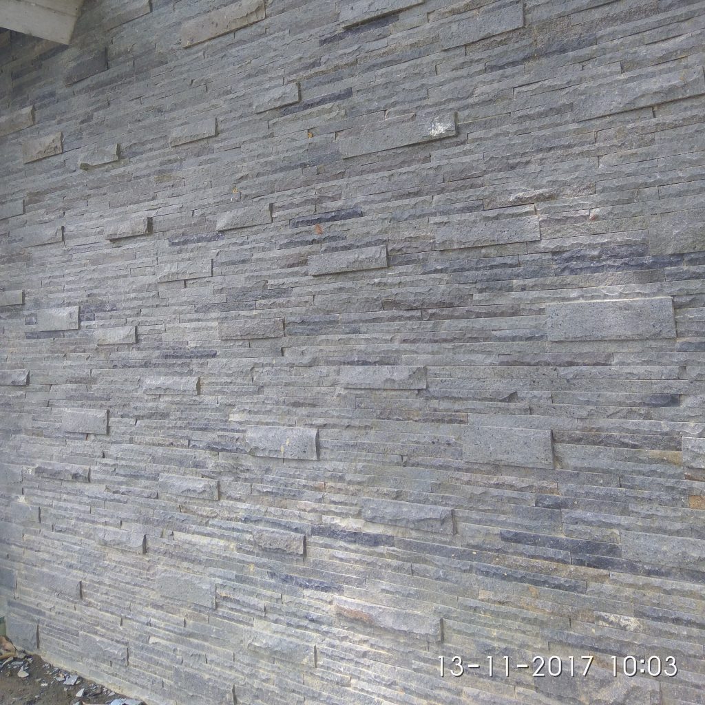 pengaplikasian batu alam susun sirih